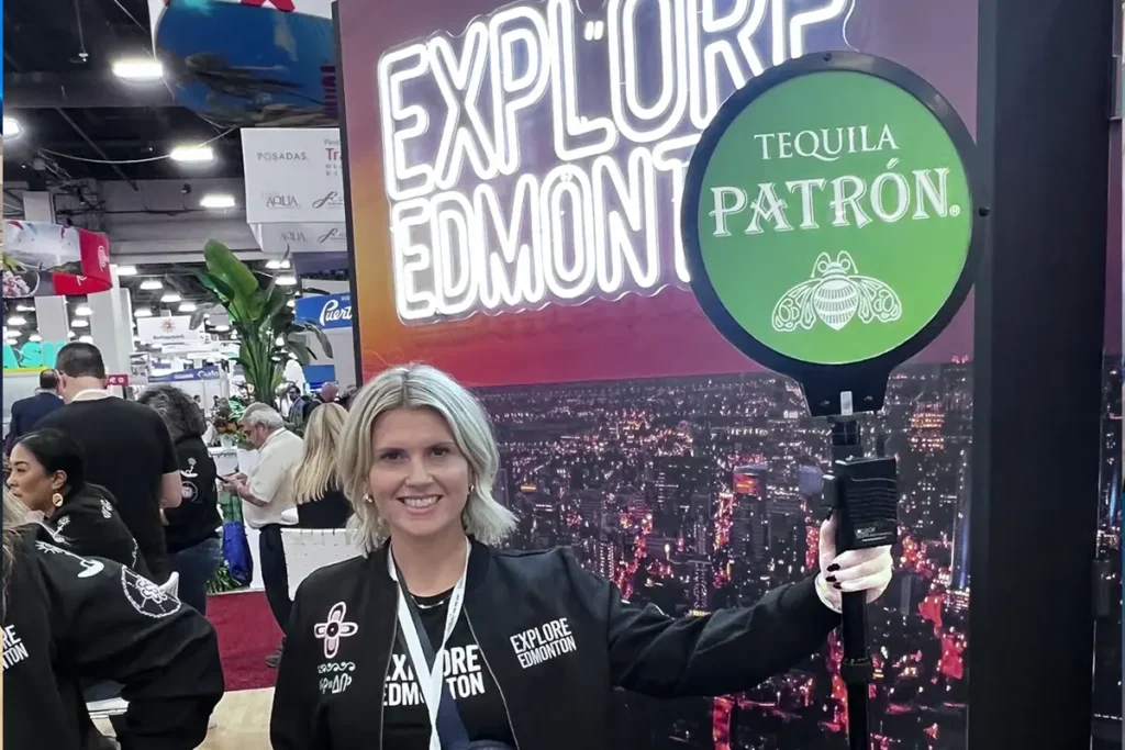 Lollipop Signs LED illuminated round sign at a trade show exhibitor booth